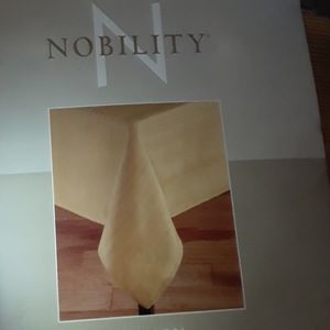 Nobiliy Table Cloth
